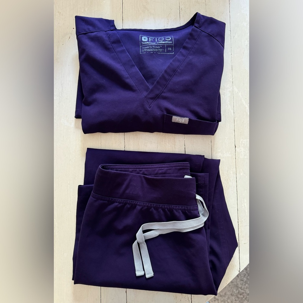 Figs Scrub Set